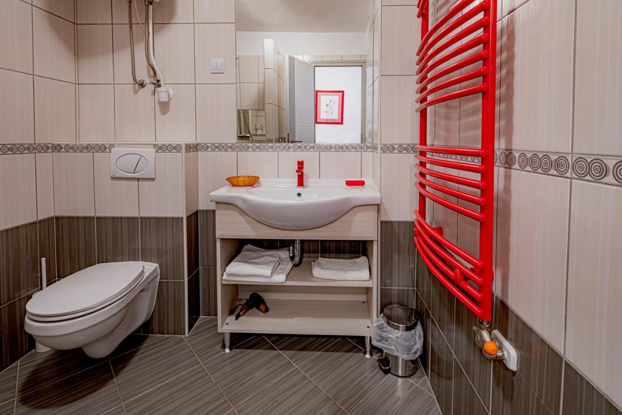 Riviéra Rooms Vendégszobák Mosonmagyaróvár Exterior foto